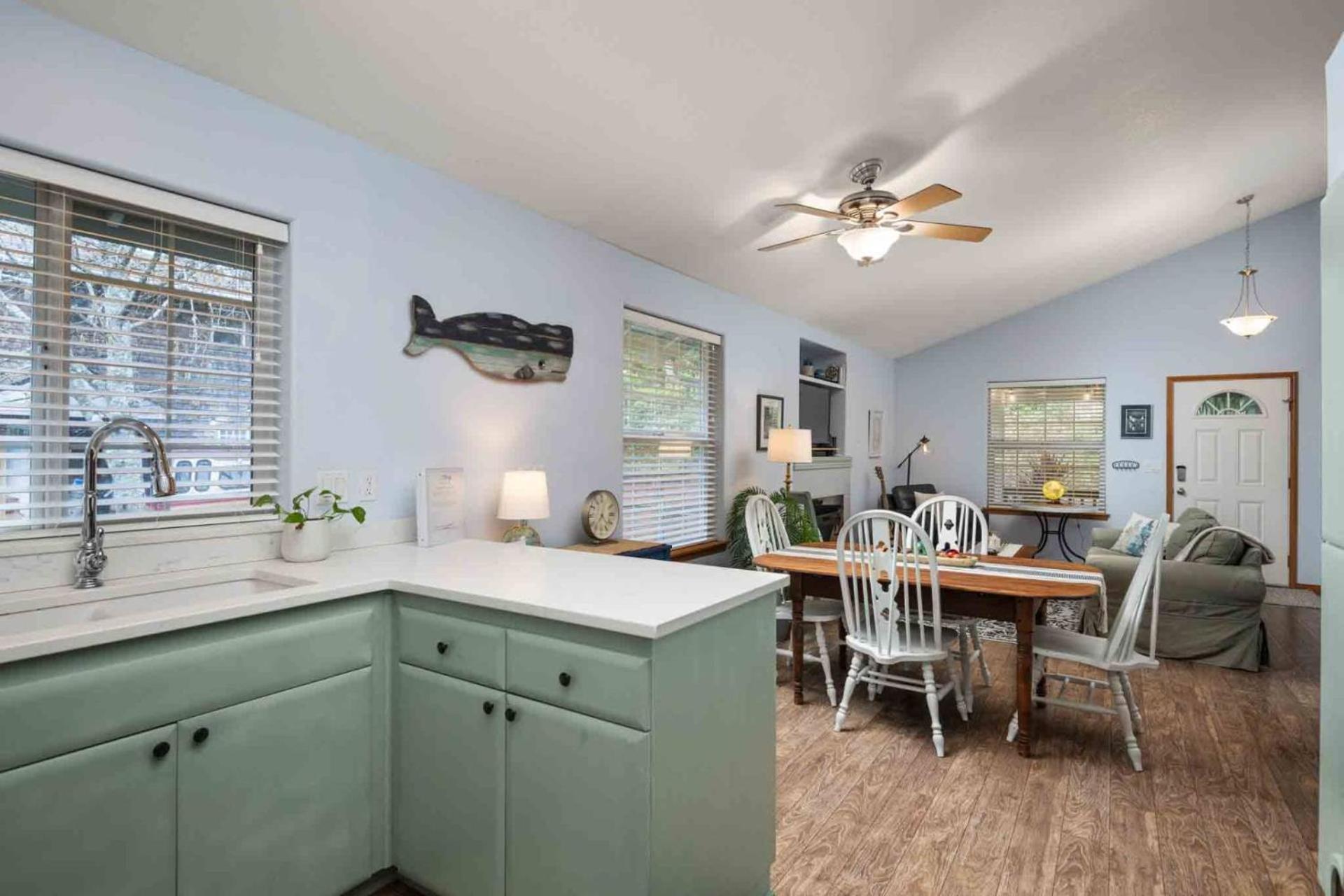 Beach Bungalow Rockaway Beach Exterior photo