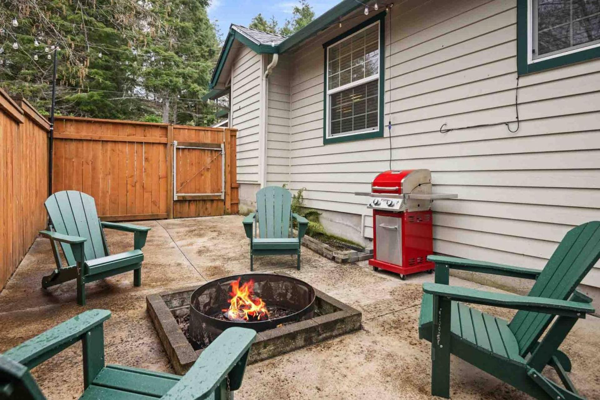Beach Bungalow Rockaway Beach Exterior photo